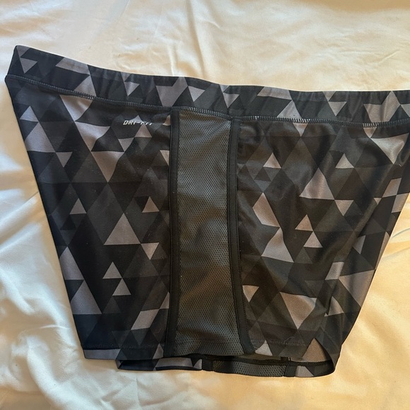 Nike Black and Gray Dri-FIT Shorts Size XL - Picture 10 of 11